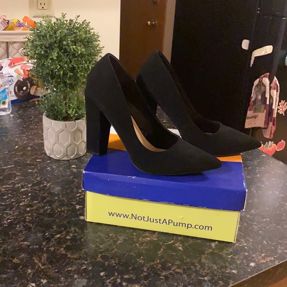 Womens Block Heel Pump 7.5 - Picture 1 of 4